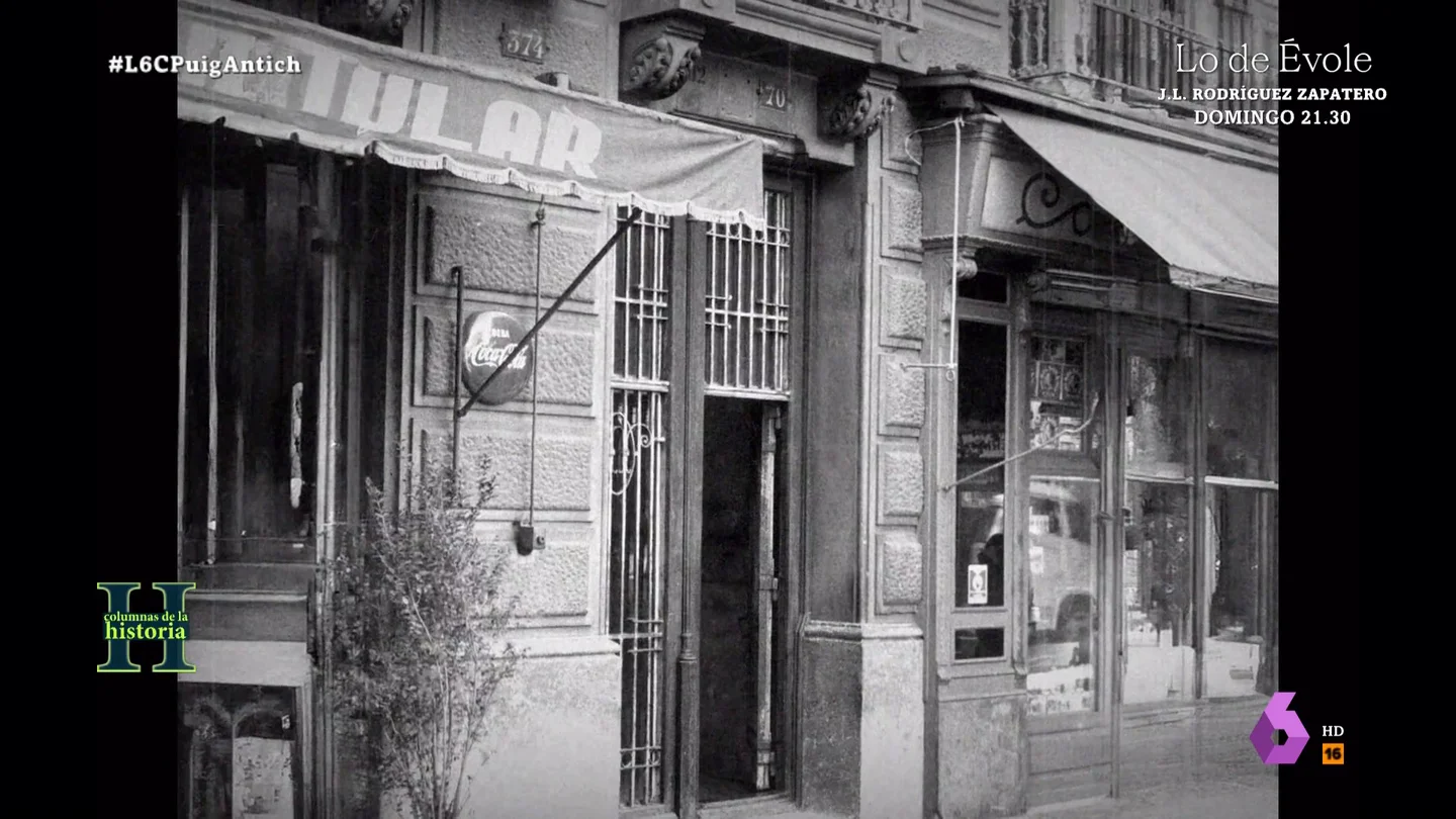 Así fue el confuso tiroteo que acabó con un policía muerto y Puig Antich detenido laSexta Columna reconstruye, con la ayuda de historiadores y las hermanas de Puig Antich, la caótica redada y posterior tiroteo que terminó con la muerte del policía Francisco Anguas, por la que se acusó y condenó a muerte a Salvador.