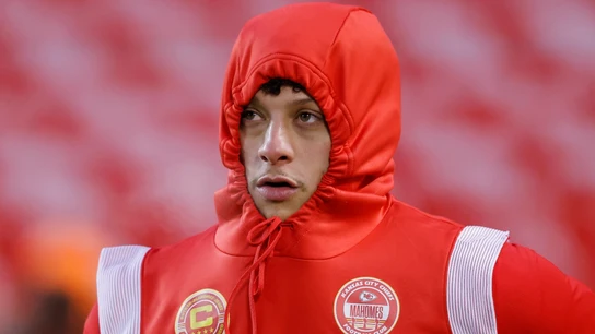 Patrick Mahomes, bien abrigado Patrick Mahomes, bien abrigado