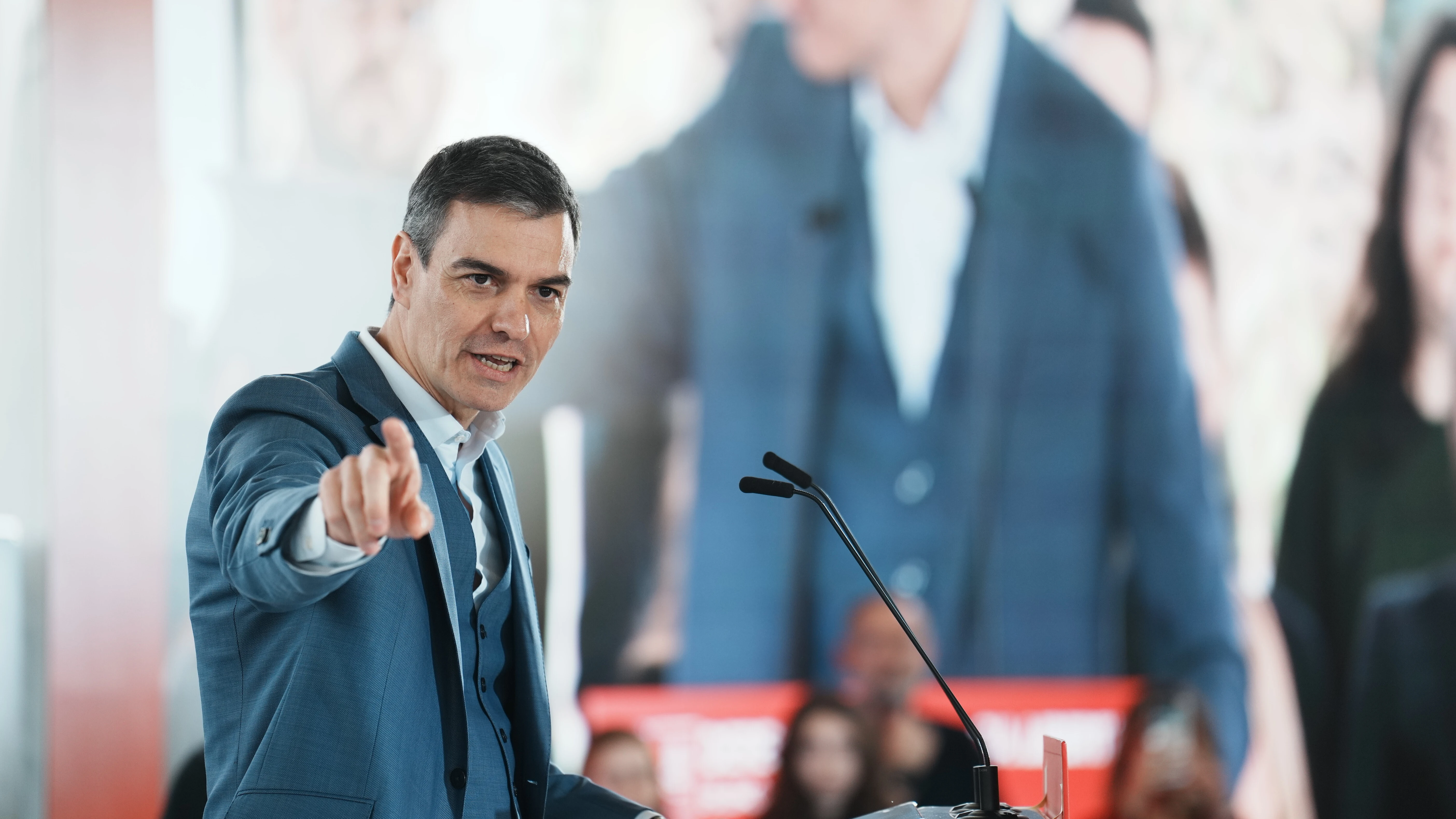 Pedro Sánchez anuncia que el PSOE presentará un proyecto de ley para abolir la prostitución en España