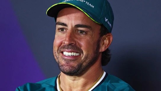 Fernando Alonso, con Aston Martin Fernando Alonso, con Aston Martin