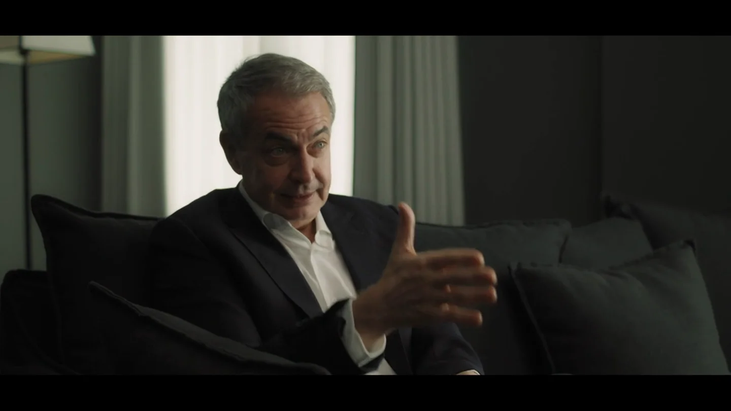 Zapatero y la llamada de Bush tras retirar a las tropas españolas de Irak: "Me dijo: 'Me siento muy decepcionado'" Zapatero y la llamada de Bush tras retirar a las tropas españolas de Irak: "Me dijo: 'Me siento muy decepcionado'"