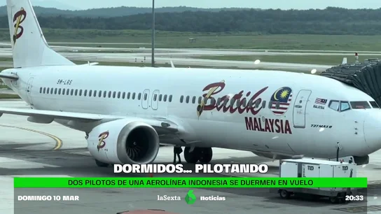 Dos pilotos de una aerolínea indonesia se duermen a la vez en pleno vuelo durante media hora Dos pilotos de una aerolínea indonesia se duermen a la vez en pleno vuelo durante media hora