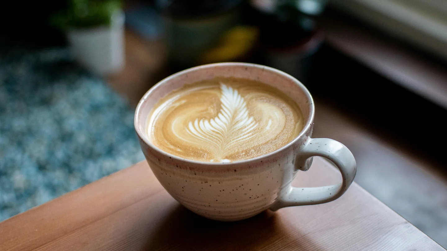 Qué es flat white y por qué Google lo homenajea Qué es flat white y por qué Google lo homenajea