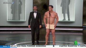 Alfonso Arús critica el desnudo integral de Jonh Cena en los premios Oscar: "Un tío que va en bolas... te lo hago yo con un pie"