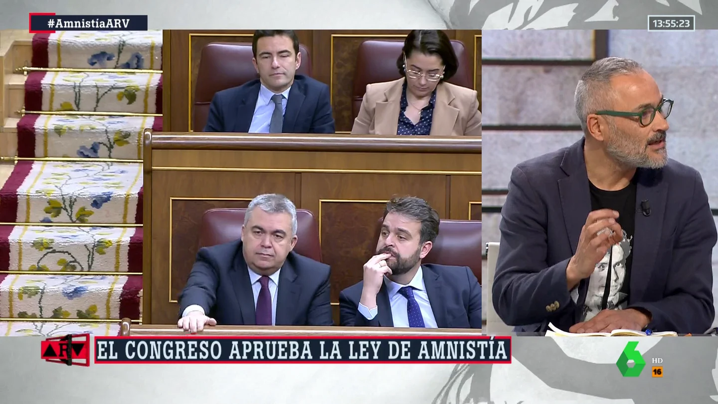 Martínez-Vares, tajante tras la aprobación de la ley de amnistía: "Sánchez ha vendido su alma al diablo" Martínez-Vares, tajante tras la aprobación de la ley de amnistía: "Sánchez ha vendido su alma al diablo"