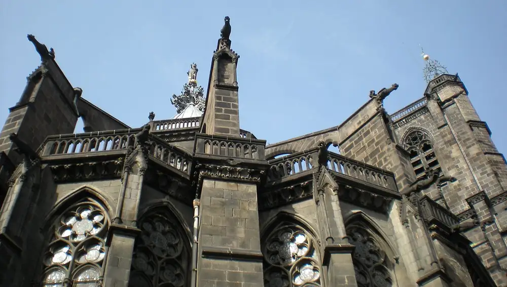 Catedral de Clermont. Francia