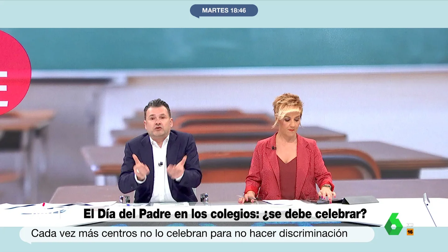 Iñaki López, sobre la polémica del Día del Padre en los colegios: "Nos vamos a quedar sin cenicero de plastilina" Iñaki López, sobre la polémica del Día del Padre en los colegios: "Nos vamos a quedar sin cenicero de plastilina"