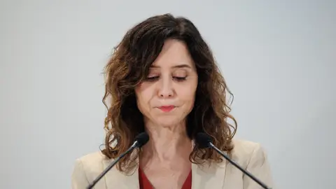 La presidenta de la Comunidad de Madrid, Isabel Díaz Ayuso, interviene durante su visita a las instalaciones de Finanzauto, a 18 de marzo de 2024, en Arganda del Rey, Madrid (España). Finanzauto es una empresa que opera como distribuidor oficial en España de diversos fabricantes internacionales de maquinaria pesada y motores. 18 MARZO 2024;INSTALACIONES;FINANZAUTO;AUTOMOVILES;ARGANDA DEL REY;MADRID Alejandro Martínez Vélez / Europa Press 18/03/2024