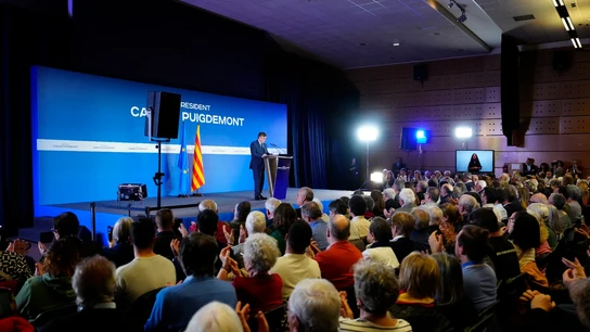 Puigdemont promete volver a Cataluña para ser investido a pesar de una posible detención: "Empiezo la cuenta atrás" Puigdemont promete volver a Cataluña para ser investido a pesar de una posible detención: "Empiezo la cuenta atrás"