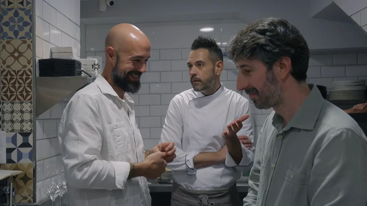 El jefe de cocina del Novus Orza estalla contra la jefa de cocina del Olrey: "Lo que probé era una mierda de arriba y abajo" El jefe de cocina del Novus Orza estalla contra la jefa de cocina del Olrey: "Lo que probé era una mierda de arriba y abajo"