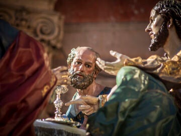Detalle de La última cena de Salzillo en la procesión del Viernes Santo en Murcia