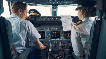 Cabina de pilotos en un avión