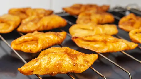 Pestiños, dulce típico de Andalucía en Semana Santa Pestiños, dulce típico de Andalucía en Semana Santa