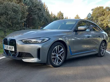 BMW i4 eDrive 35 BMW i4 eDrive 35