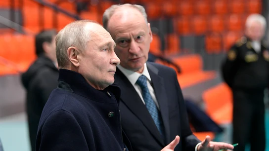 Nikolai Patrushev charla con Vladímir Putin Nikolai Patrushev charla con Vladímir Putin