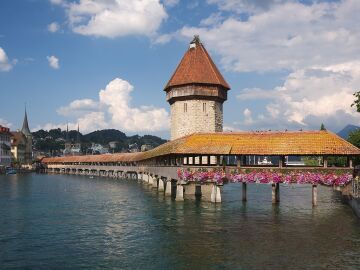 Kapellbrücke. Suiza