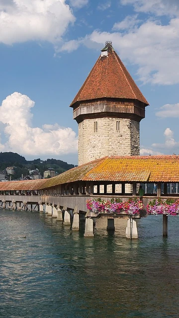 Kapellbrücke. Suiza