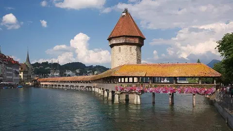 Kapellbrücke. Suiza Kapellbrücke. Suiza