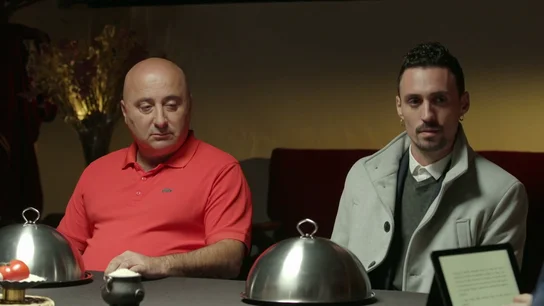 "Pareces inspector de Hacienda o guardia civil": los hosteleros de Murcia estallan contra el chef ejecutivo de La Solana "Pareces inspector de Hacienda o guardia civil": los hosteleros de Murcia estallan contra el chef ejecutivo de La Solana