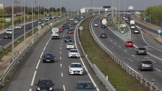 Vehículos en la A5 en Madrid. Vehículos en la A5 en Madrid.