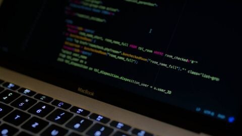 Los dos errores en ciberseguridad que no debes cometer si viajas en Semana Santa