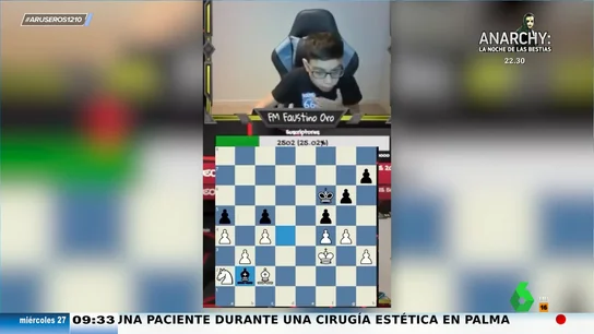 Un niño de 10 años le gana una partida de ajedrez al mejor jugador del mundo: así fue el momento de la victoria Un niño de 10 años le gana una partida de ajedrez al mejor jugador del mundo: así fue el momento de la victoria