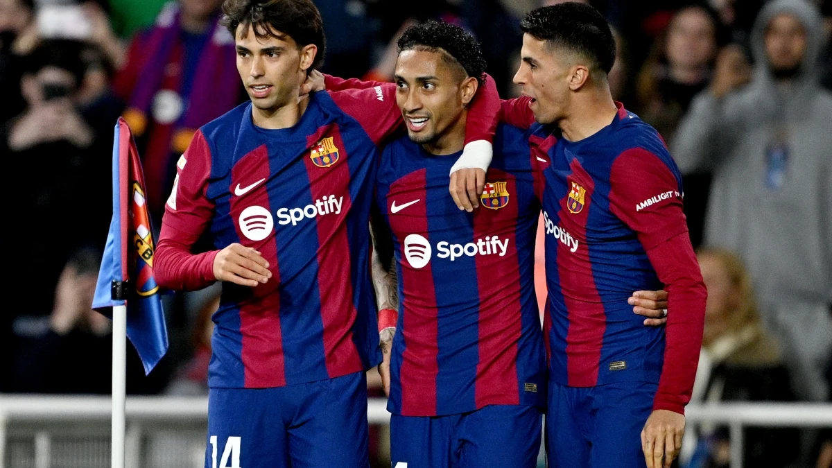 Joao Félix celebra un gol del Barça