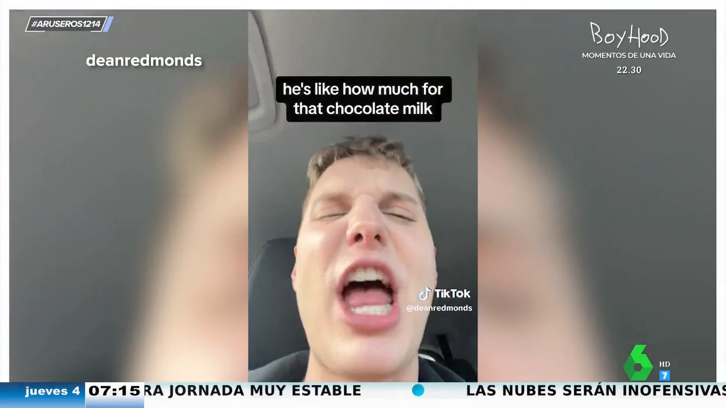 Despiden a un camarero de manera fulminante por las injustificadas quejas de un cliente: "Está en el paro sin haber hecho nada" Despiden a un camarero de manera fulminante por las injustificadas quejas de un cliente: "Está en el paro sin haber hecho nada"