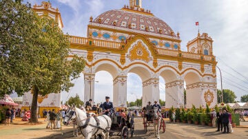 Portada de la Feria de Abril de Sevilla