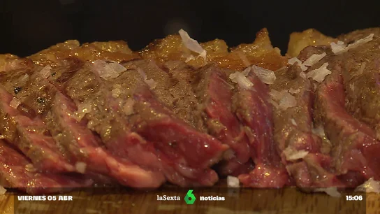 Carne en un restaurante Carne en un restaurante