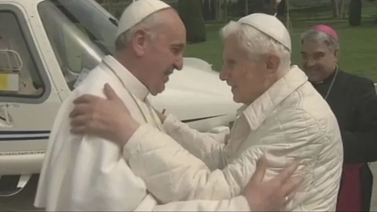 Papa Francisco y Benedicto XVI Papa Francisco y Benedicto XVI