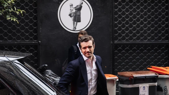 El expresidente del Partido Popular, Pablo Casado, a su llegada a la presentación del nuevo medio de comunicación digital Artículo 14, en el Espacio Larra, a 8 de abril de 2024, en Madrid (España). El expresidente del Partido Popular, Pablo Casado, a su llegada a la presentación del nuevo medio de comunicación digital Artículo 14, en el Espacio Larra, a 8 de abril de 2024, en Madrid (España).