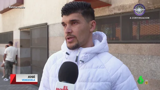Un migrante explica cómo se aprovechan las empresas de su situación irregular "Entras a las 8 de la mañana y un día me tocó trabajar hasta la 1", comenta a El Intermedio José, un migrante sin papeles que, junto a otros en su misma situación, explican en este vídeo la importancia de la ILP aprobada hoy en el Congreso.