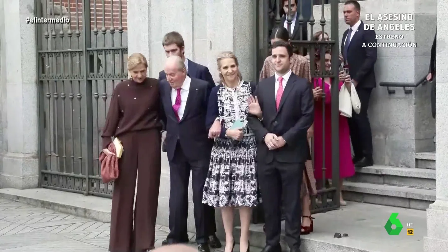 "¡Froilán, eres mi verdadero rey": el grito de Isma Juárez delante del rey Juan Carlos y las infantas en la boda de Almeida "¡Froilán, eres mi verdadero rey": el grito de Isma Juárez delante del rey Juan Carlos y las infantas en la boda de Almeida