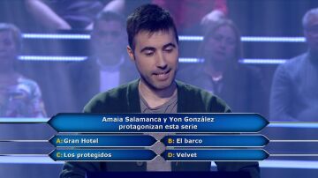 Amaia Salamanca y Yon González 'obligan' a gastar un comodín a un concursante de ¿Quién quiere ser millonario?: "Tengo que hacer caso al público"