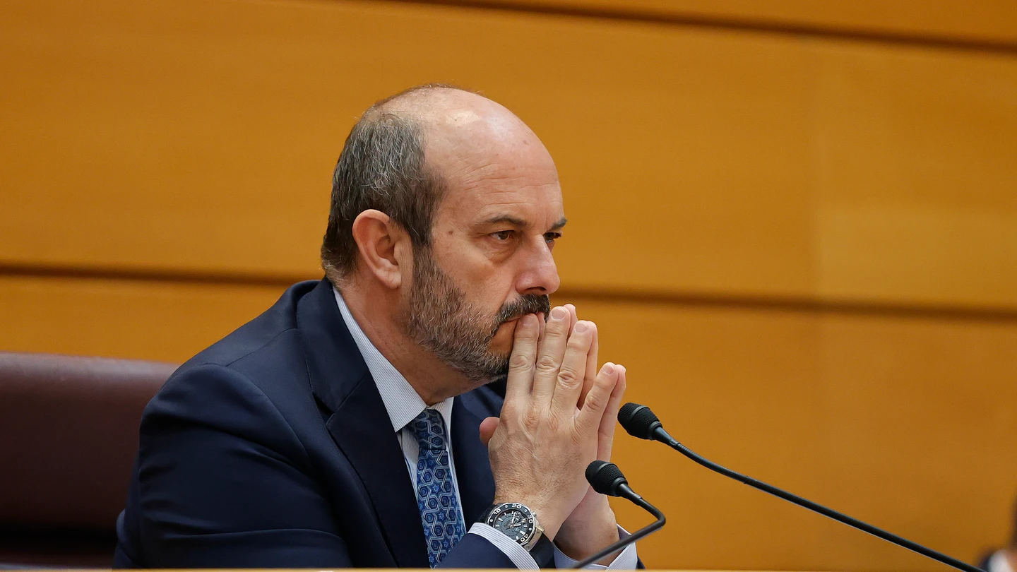 El presidente del Senado, Pedro Rollán, durante su intervención en el pleno del Senado celebrado este miércoles. El presidente del Senado, Pedro Rollán, durante su intervención en el pleno del Senado celebrado este miércoles.