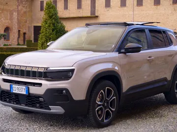 Jeep Avenger e-hybrid Jeep Avenger e-hybrid