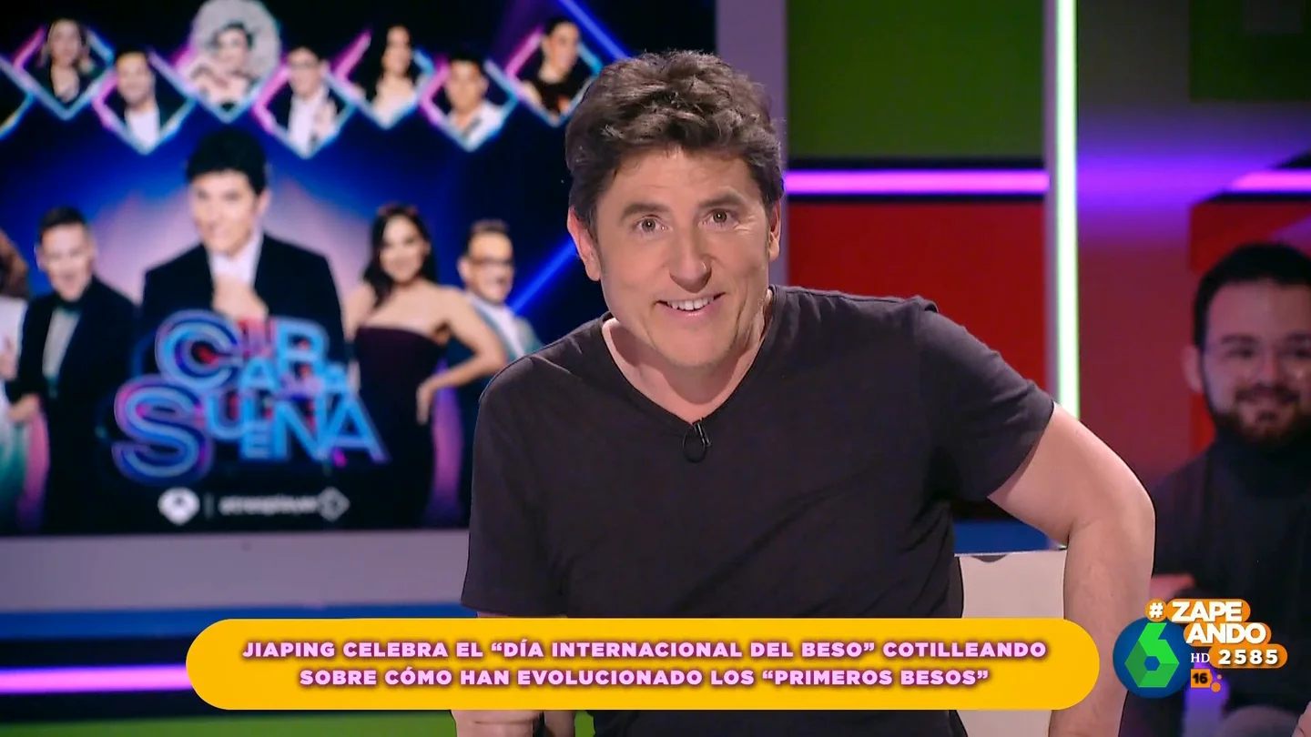 Manel Fuentes desvela cómo fue su primer beso: "Me quedé tan impactado que me fui a mi casa" Manel Fuentes desvela cómo fue su primer beso: "Me quedé tan impactado que me fui a mi casa"