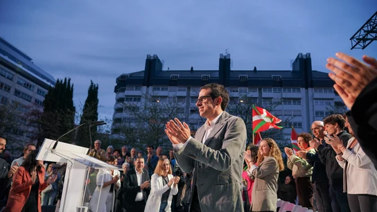 Pello Otxandiano (EH Bildu), en el inicio de la campaña electoral en Vitoria (Álava) Pello Otxandiano (EH Bildu), en el inicio de la campaña electoral en Vitoria (Álava)