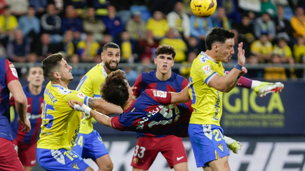 La chilena de Joao Félix ante el Cádiz