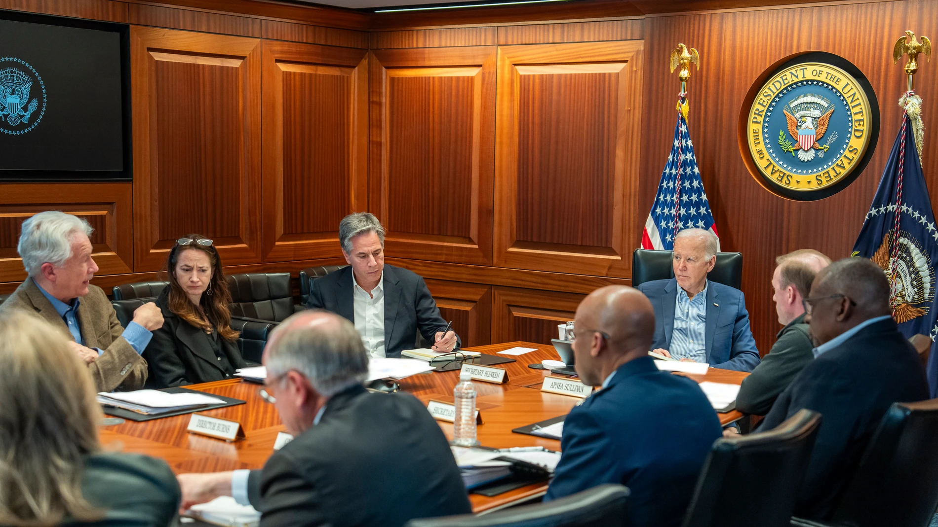 Joe Biden, reunido con su equipo tras el ataque de Irán a Israel