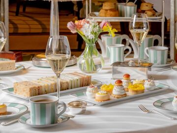Afternoon Tea en el hotel Claridge&#39;s, Londres