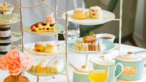 Afternoon Tea en el Diamond Jubilee Tea Salon de Fortnum & Mason Afternoon Tea en el Diamond Jubilee Tea Salon de Fortnum & Mason