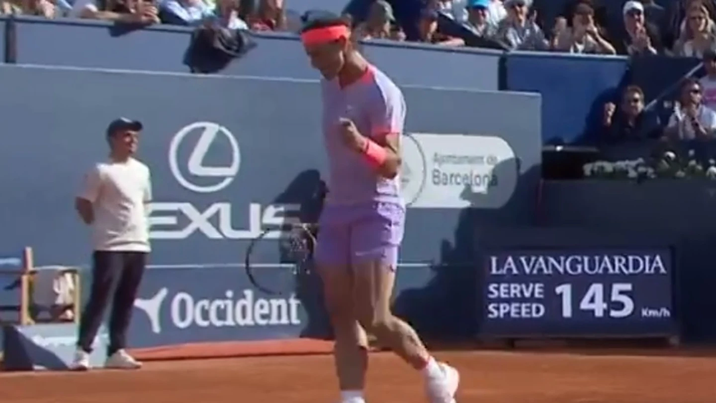 El gesto de Rafa Nadal que indica que está de vuelta: ojo a su efusiva celebración tras ganar un punto El gesto de Rafa Nadal que indica que está de vuelta: ojo a su efusiva celebración tras ganar un punto