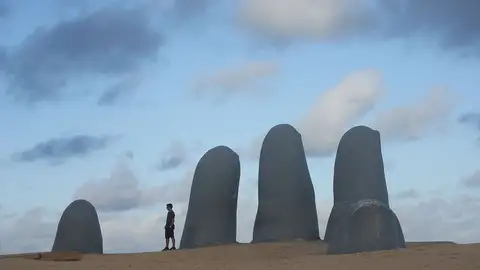 La Mano de Punta del Este La Mano de Punta del Este