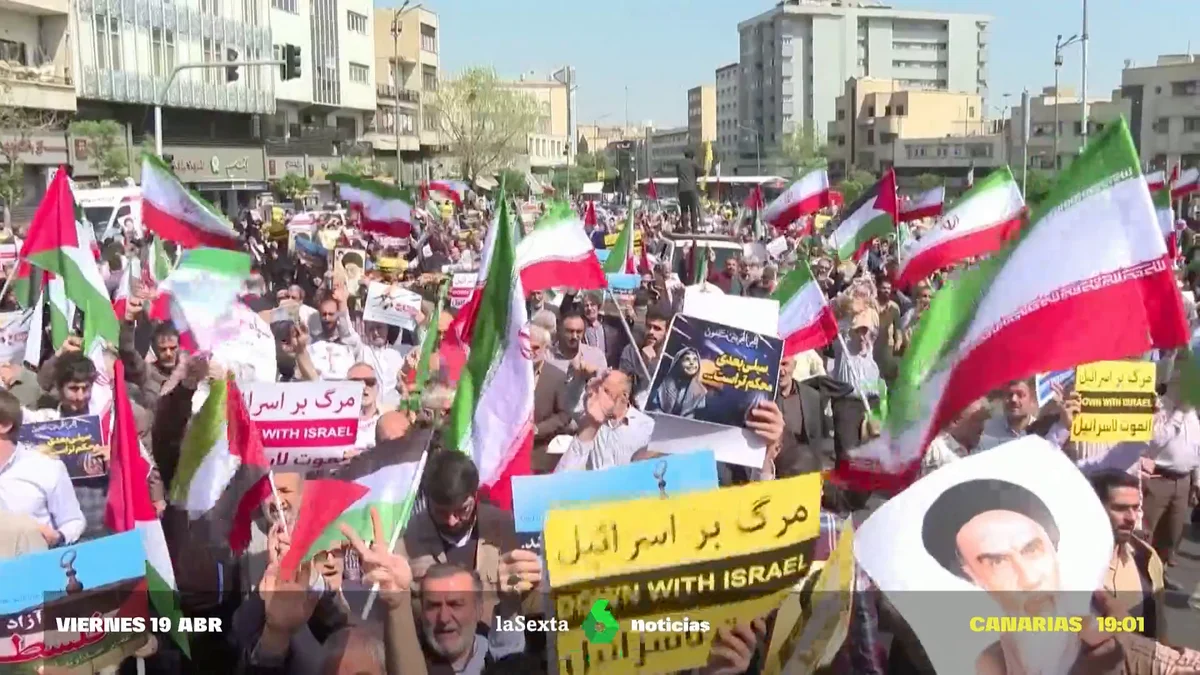 Mass demonstration in Tehran against the Israeli attack on Iran: “Death to Israel” Mass demonstration in Tehran against the Israeli attack on Iran: “Death to Israel”