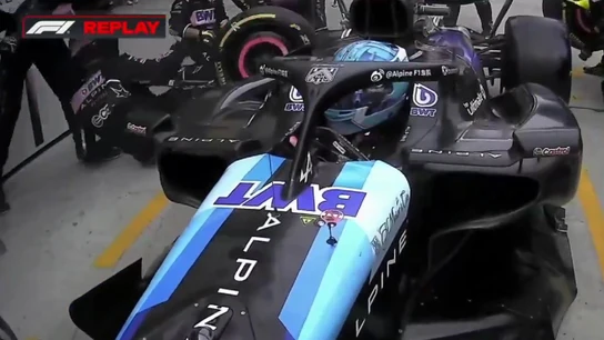 El atropello de Pierre Gasly a uno de sus mecánicos El atropello de Pierre Gasly a uno de sus mecánicos