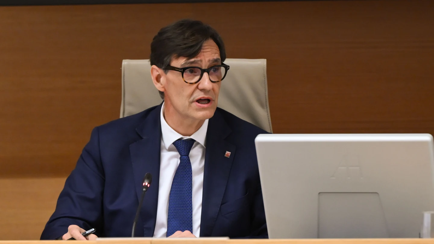 El exministro de Sanidad Salvador Illa comparece en la comisión que investiga en el Congreso los contratos sanitarios durante la pandemia, este lunes. El exministro de Sanidad Salvador Illa comparece en la comisión que investiga en el Congreso los contratos sanitarios durante la pandemia, este lunes.