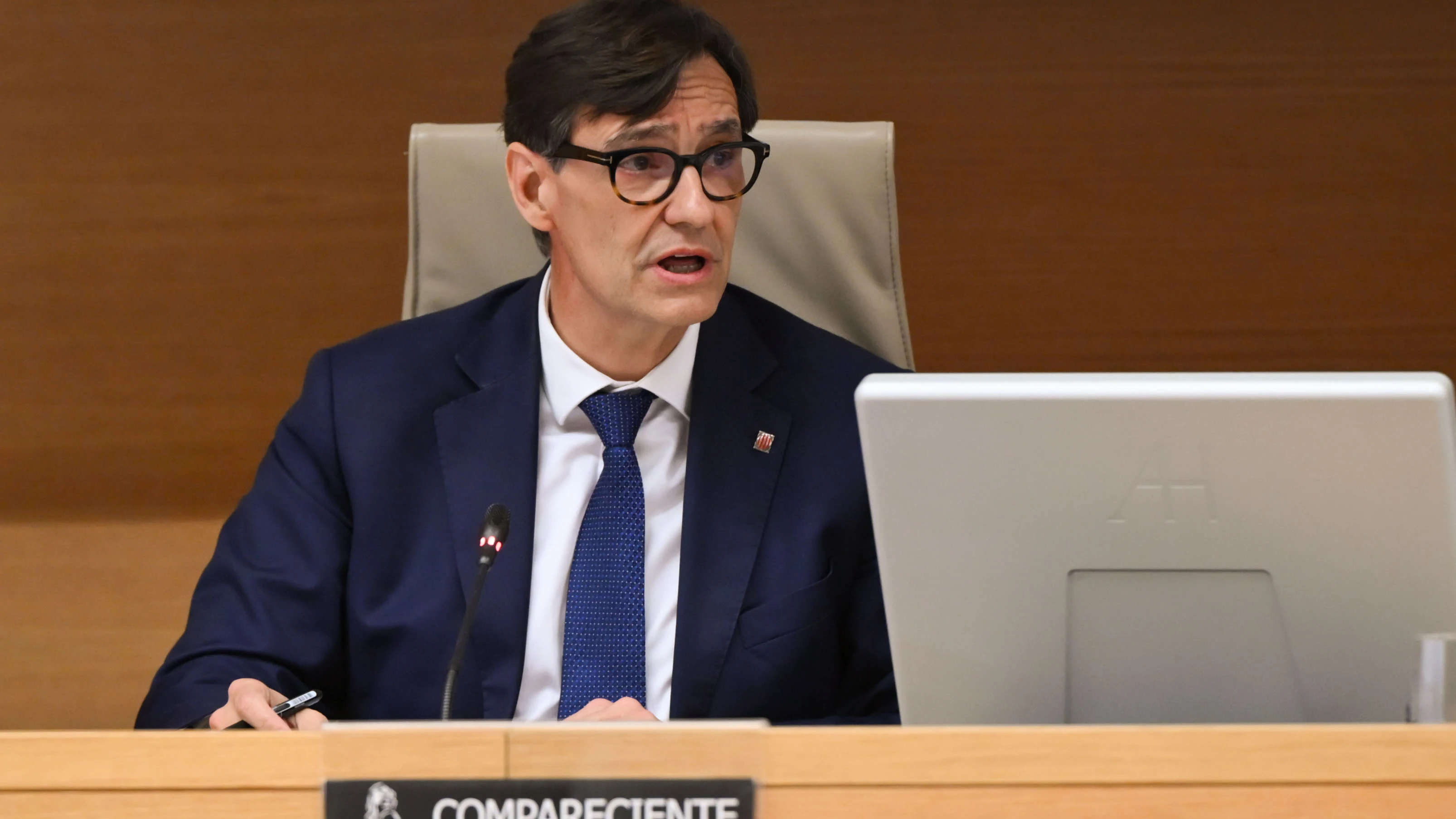 El exministro de Sanidad Salvador Illa comparece en la comisión que investiga en el Congreso los contratos sanitarios durante la pandemia, este lunes. 