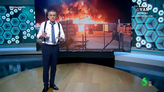 Wyoming, sobre el incendio provocado en una nave de Almería: "Es el tipo de problema cuando alimentas a ciertas criaturas a base de populismo" Wyoming, sobre el incendio provocado en una nave de Almería: "Es el tipo de problema cuando alimentas a ciertas criaturas a base de populismo"